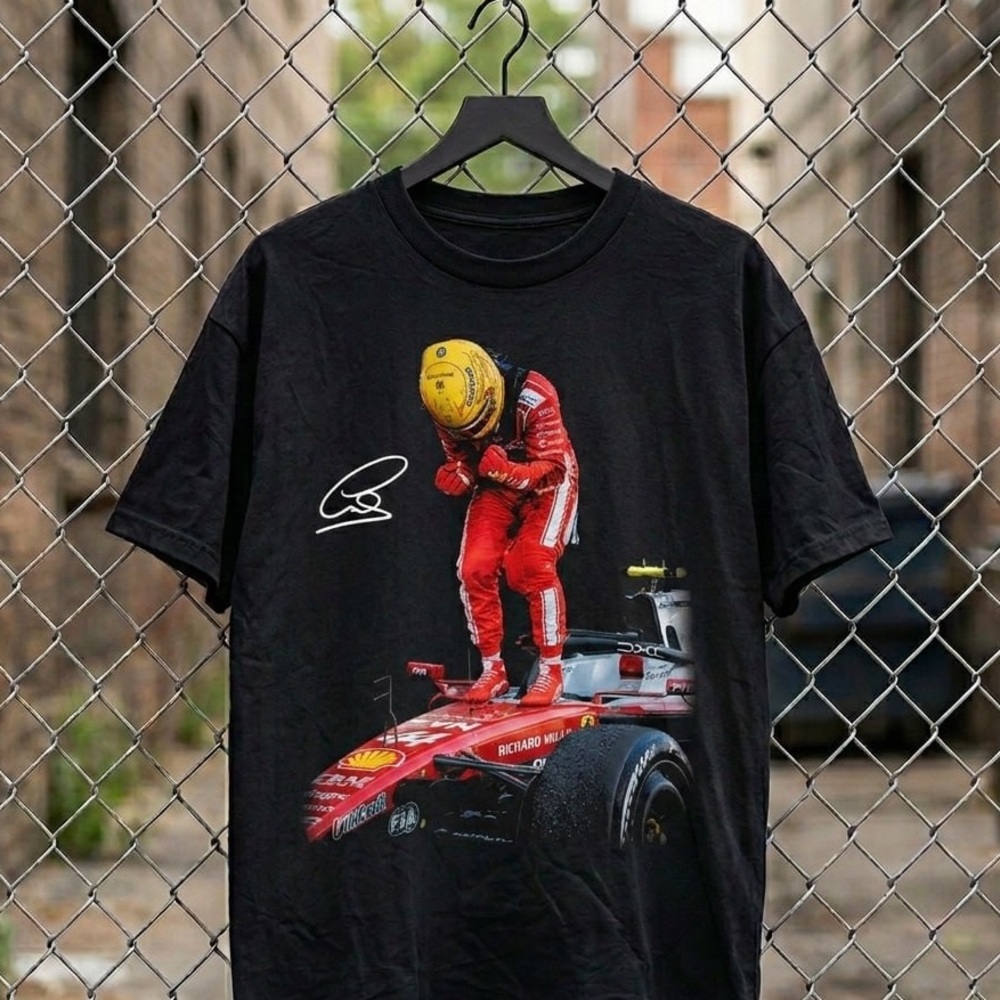 LEWIS HAMILTON "BACK ON TOP" TSHIRT